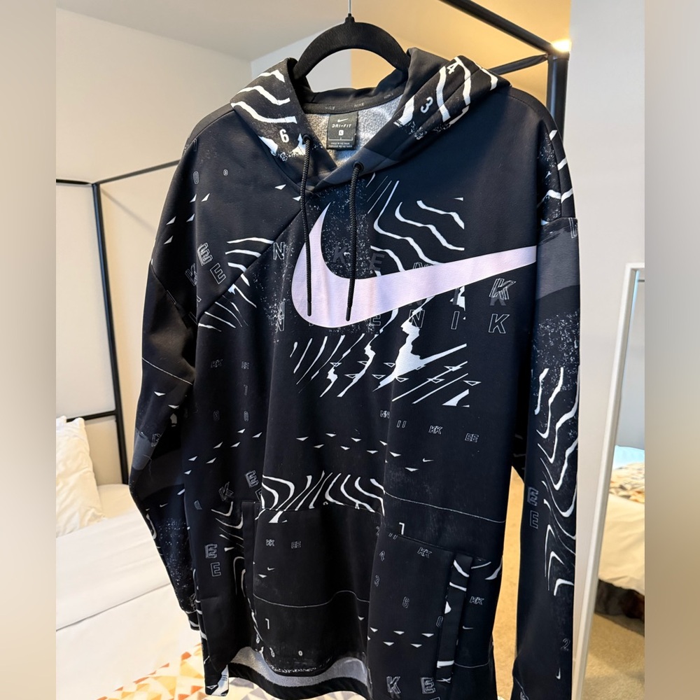 Men’s Nike Sportswear Therma hoodie
